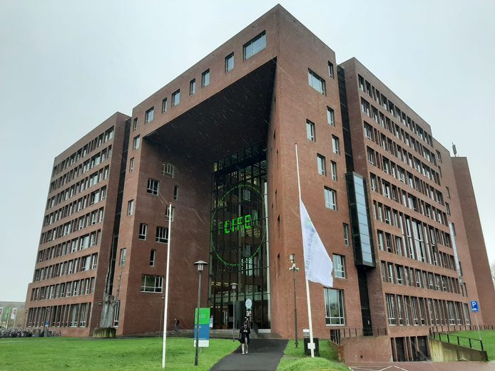 The flag will be flown at half-mast at buildings of Wageningen University & Research on Friday. In a collision elsewhere in the city on Thursday, an 18-year-old student was so injured that she died.