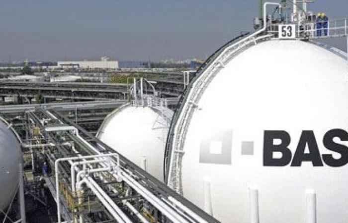 ROUNDUP 2/BASF-Container: Chemical accident in Mannheim causes problems for helpers