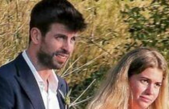 The first pictures of Shakira after the appearance of Gerard Pique with his girlfriend Clara.. You will not imagine how her sad features looked, which she could not hide!!