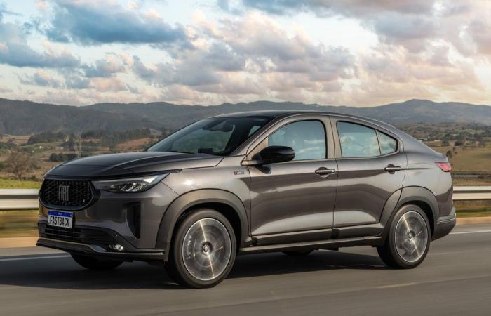 Test: Fiat Fastback has Compass engine, Renegade price, but less space than C3 | Tests