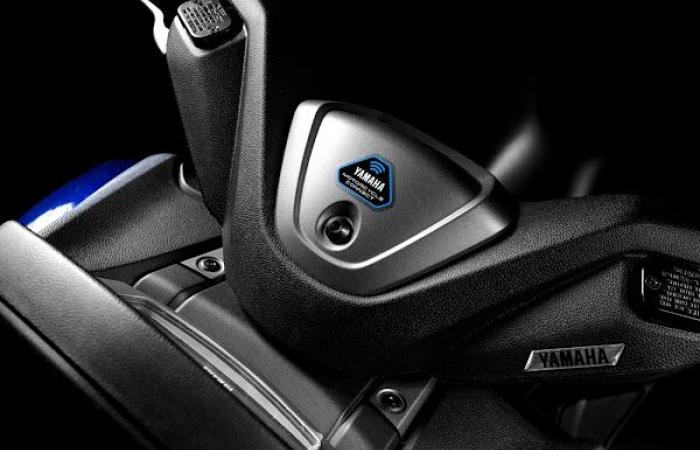 Yamaha NMAX Connected 160 ABS 2023: photos, prices and details