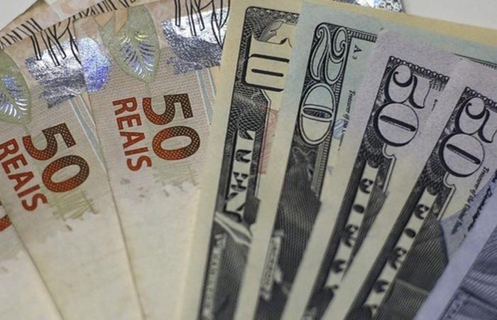Dollar has little change after approval of the PEC in Congress | Economy