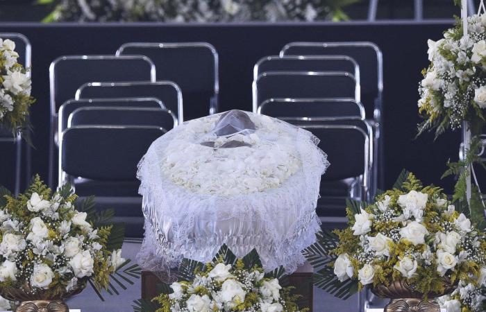 Pele was buried in a golden coffin? Find out all about the funeral of the King of Football
