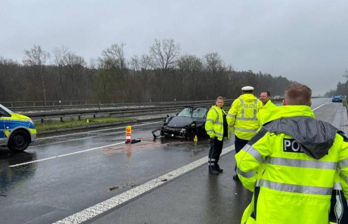 Four Dutch dead in accident with sports cars on highway A3, just across the German border | Interior