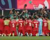 Iran football team show support for protesters by remaining silent on their anthem – rts.ch